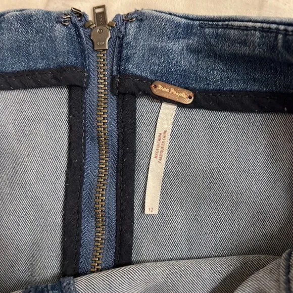 Free people denim mini skirt - Picture 2 of 3
